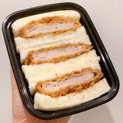 日式炸豬排三明治。