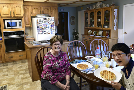 高齡逾 80 的 Grandma Shirley 仍親自打理自家的三層 Bed & Breakfast。