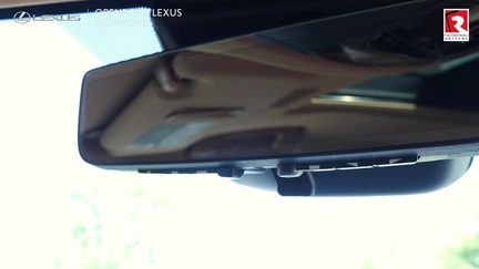 高配置的型號還擁有數位車內後視鏡。