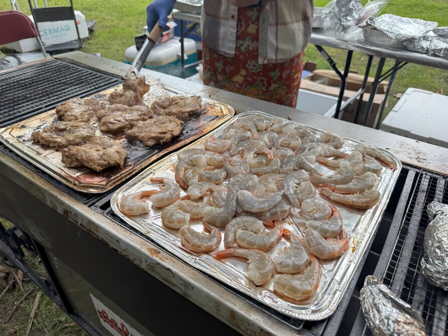 全國原住民歷史月加拿大中文電台主持員工齊聚一堂BBQ13581