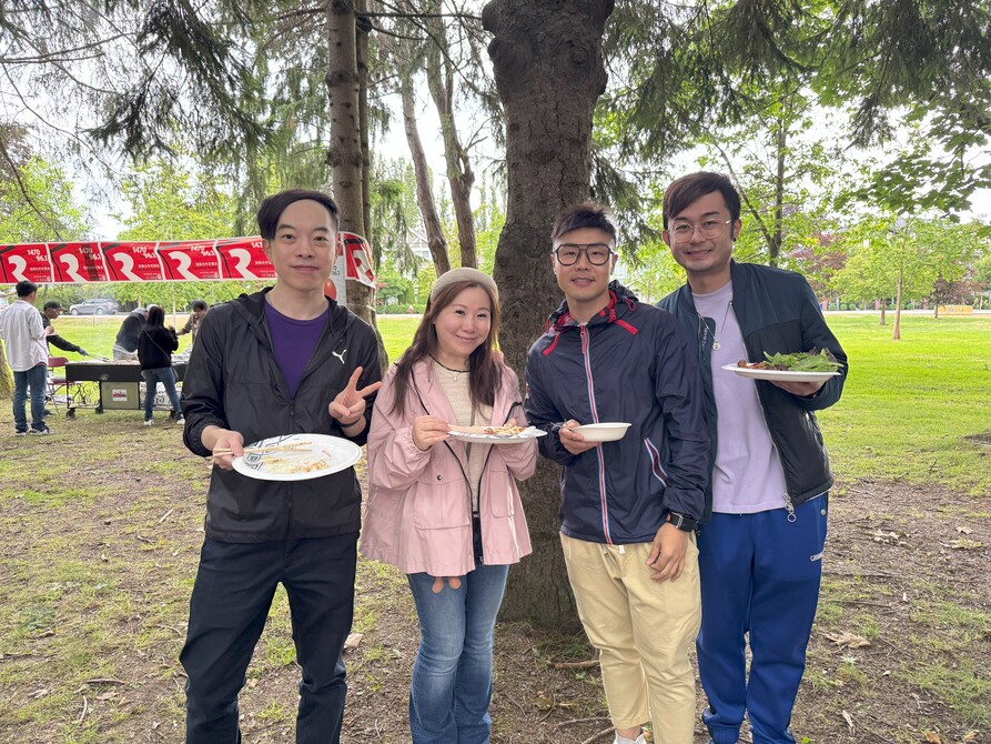 全國原住民歷史月加拿大中文電台主持員工齊聚一堂BBQ13607