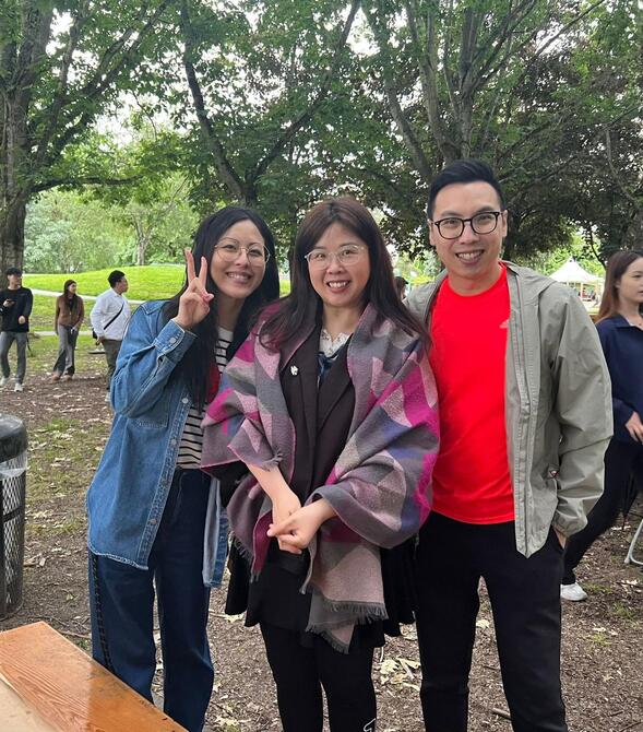 全國原住民歷史月加拿大中文電台主持員工齊聚一堂BBQ13613
