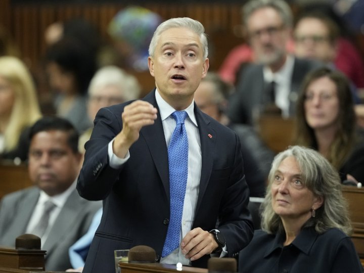 財長商鵬飛說下月公布的財政預算案中的資本開支回報率有助減少未來幾年的赤字