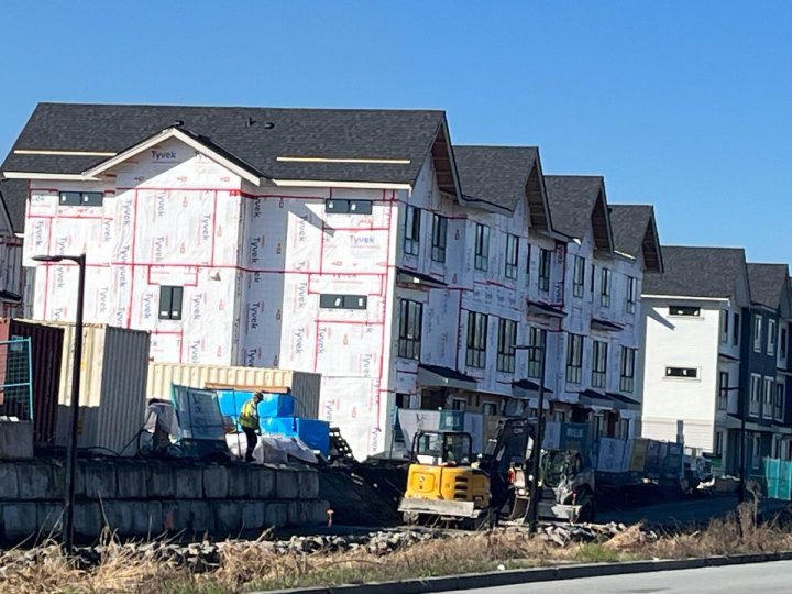 1名女子以室友將骯髒碗碟留在洗碗盤造成滋擾為理由拒絕退還房租按金不過BC民事仲裁處駁回她的申訴