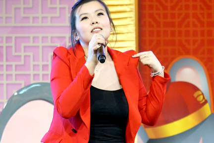 Sunshine Nation SING 一代冠軍 Athena 黃敏晴。