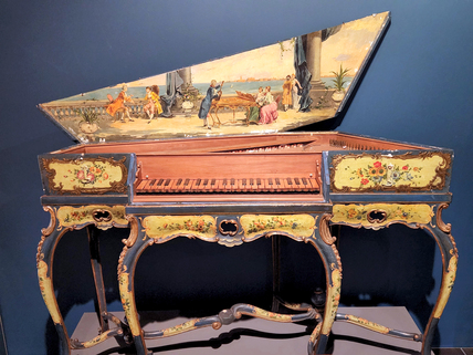 National Music Centre 收藏的最古老鋼琴，有逾三百年歷史。