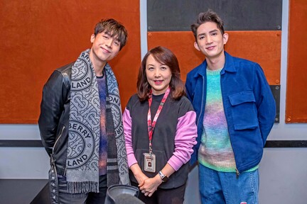 同日 AK 和 Lokman 還接受了 Mary 盧玉鳳的訪問，在 12 月 11 日的「961 Music Station 流行音樂站」中播出，錯過了的朋友可以在 App 重溫。