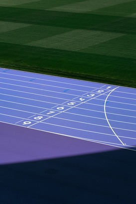 今次是奧運史上第一次出現紫色跑道。(Photo from Paris2024 Facebook)