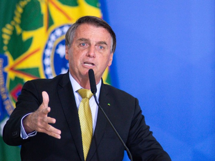 巴西前總統博爾索納羅逗留美國近三個月後回國 