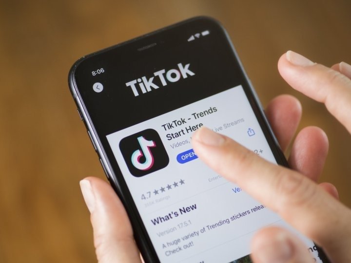 紐約少年衝車頂亡　法院准控Meta與TikTok煽動危行