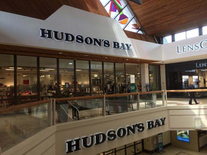Hudson's Bay會裁減2%僱員大約250名僱員受影響