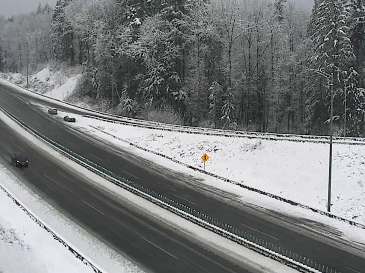 運輸廳提醒駕駛人士要配備冬天胎或雪鏈